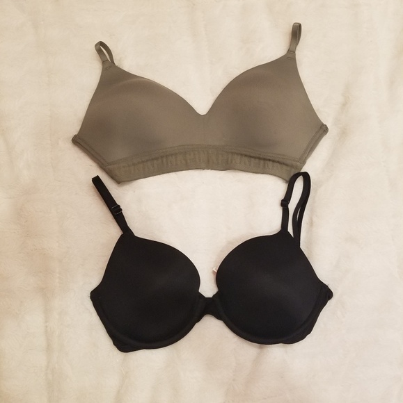 Pink Bras - Picture 1 of 5